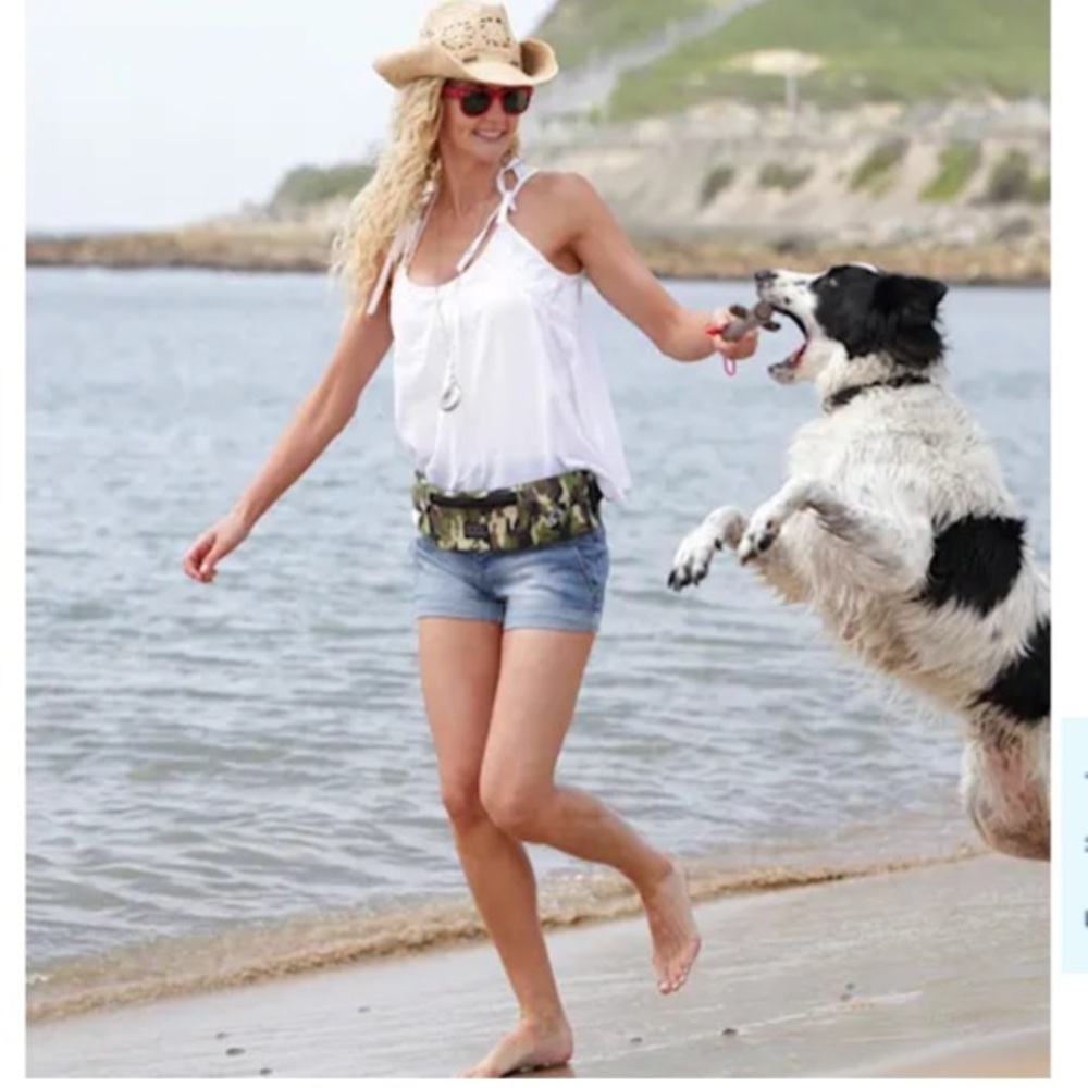 DOOG Camo walkie Belt for Dogs